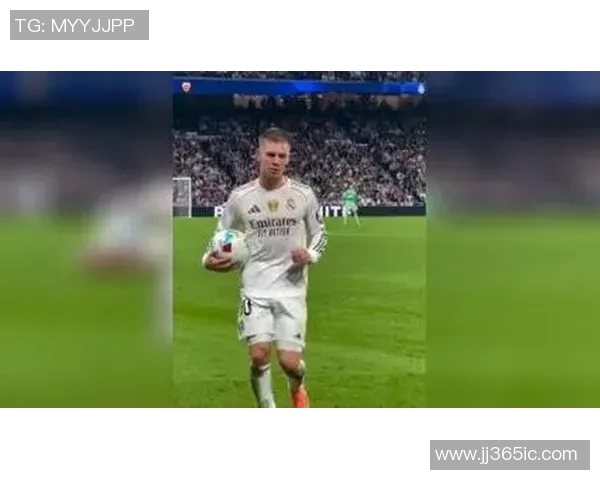 皇马球星受伤将缺席重要比赛，球迷担心球队前景